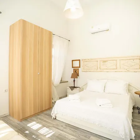 Ouranias House Feriehus *