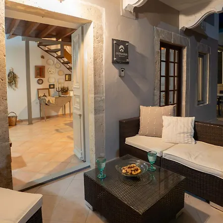 Feriehus Ouranias House *