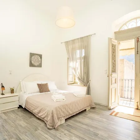 בית נופש Ouranias House *