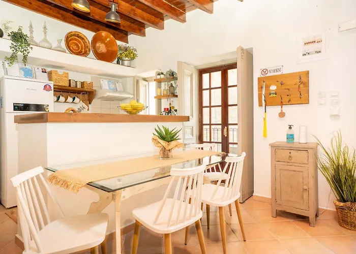 Ouranias House 펜션