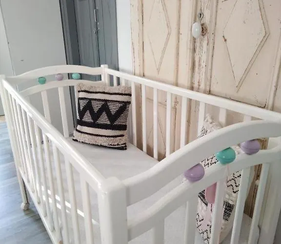 Ouranias House 펜션 *