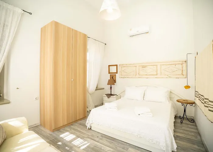 Ouranias House 펜션 *