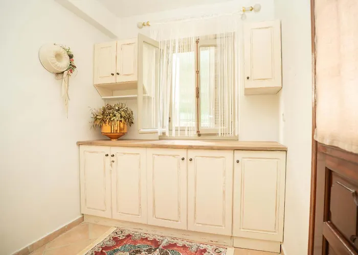 Ouranias House 펜션