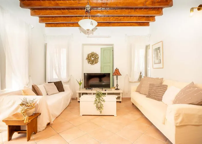 펜션 Ouranias House