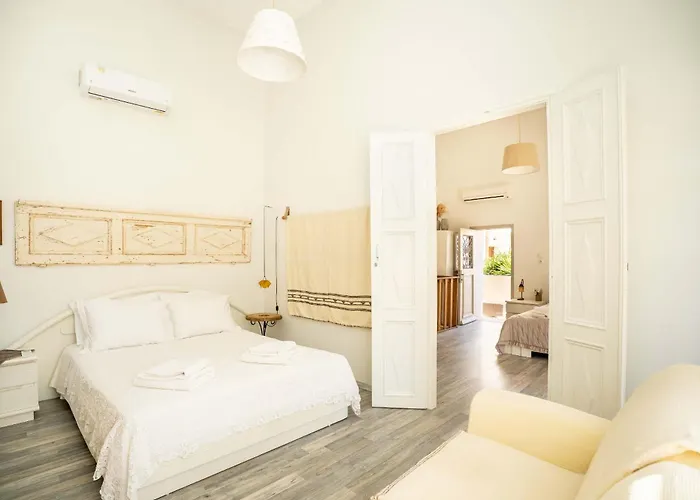 Ouranias House 펜션 *