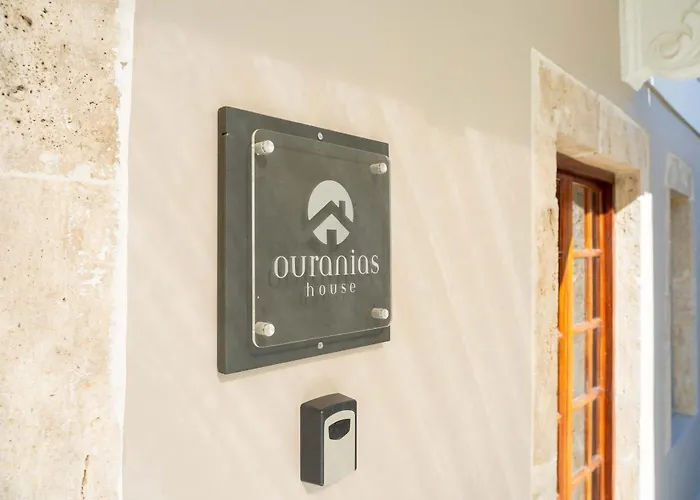 Ouranias House Feriehus *
